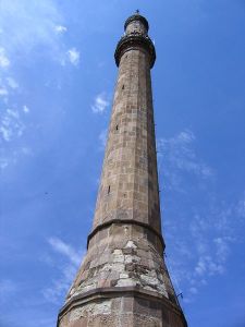 Ein Minarett in Eger